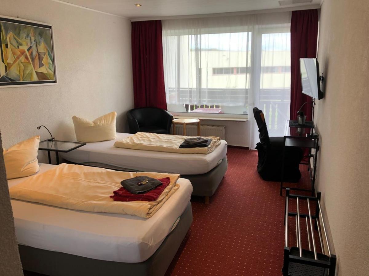 Hotel Saarland Lebach Экстерьер фото