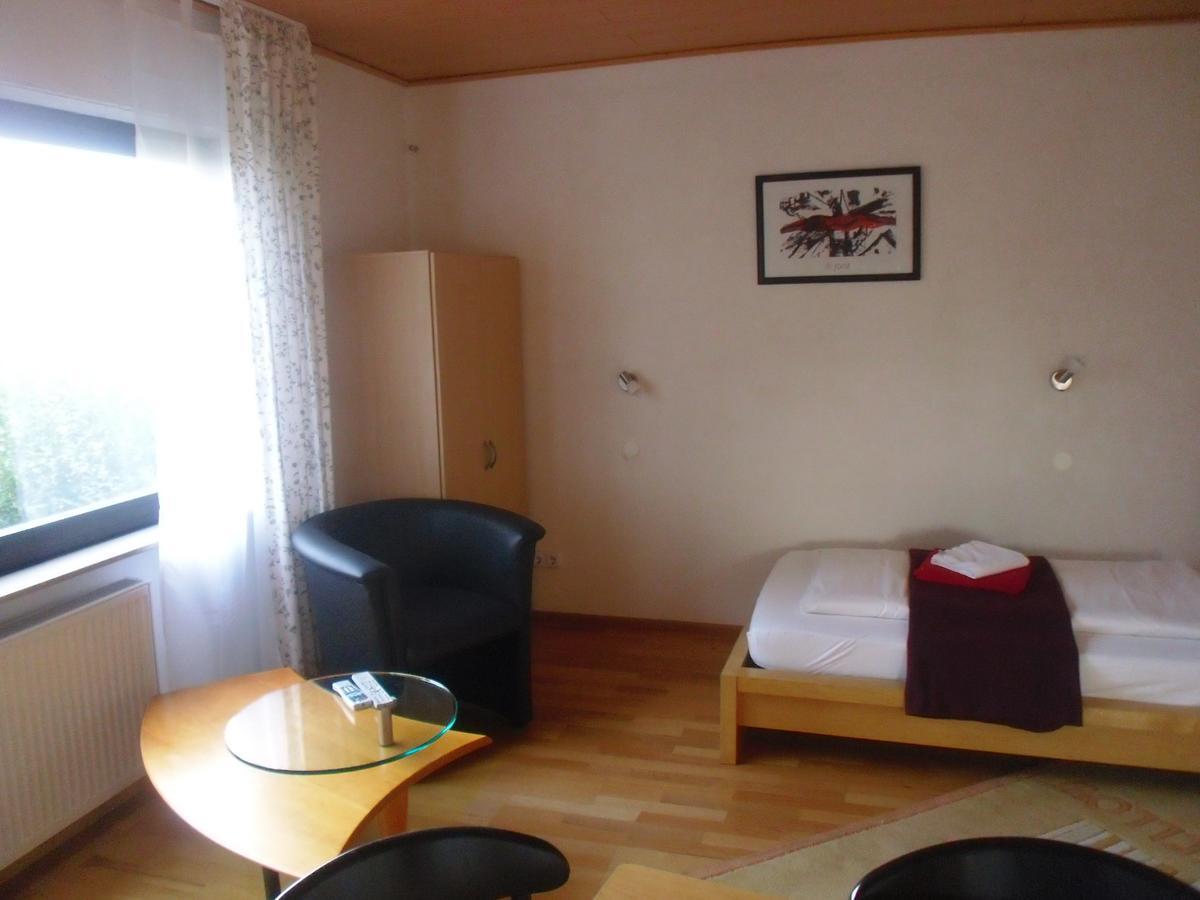 Hotel Saarland Lebach Номер фото