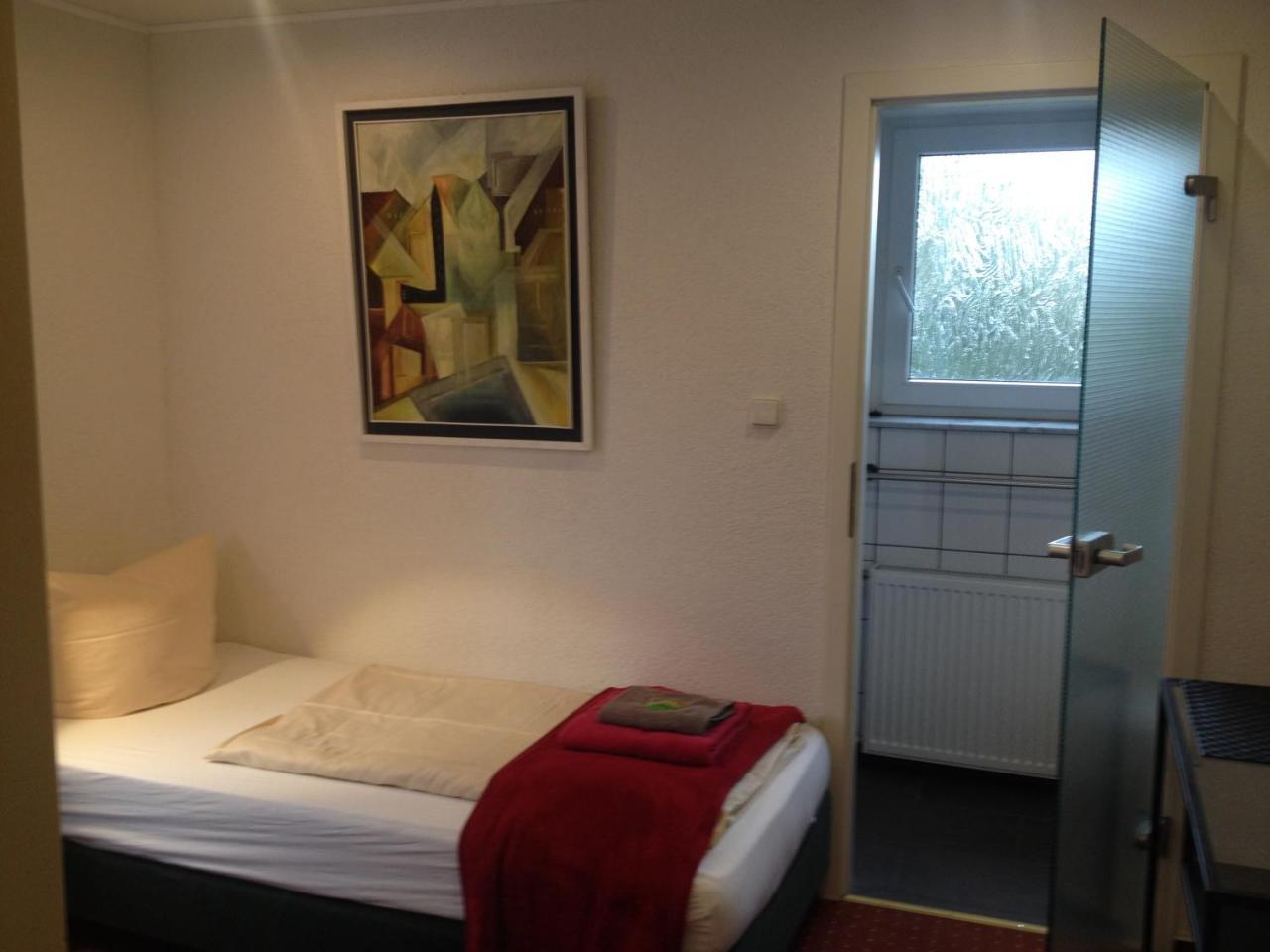 Hotel Saarland Lebach Экстерьер фото