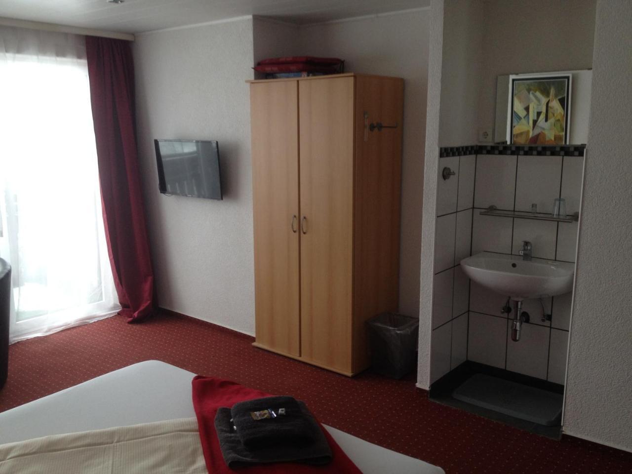 Hotel Saarland Lebach Экстерьер фото