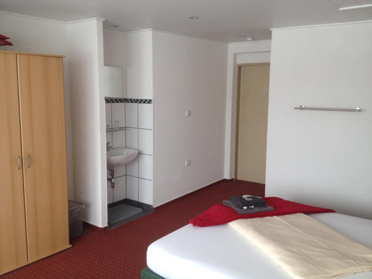 Hotel Saarland Lebach Экстерьер фото