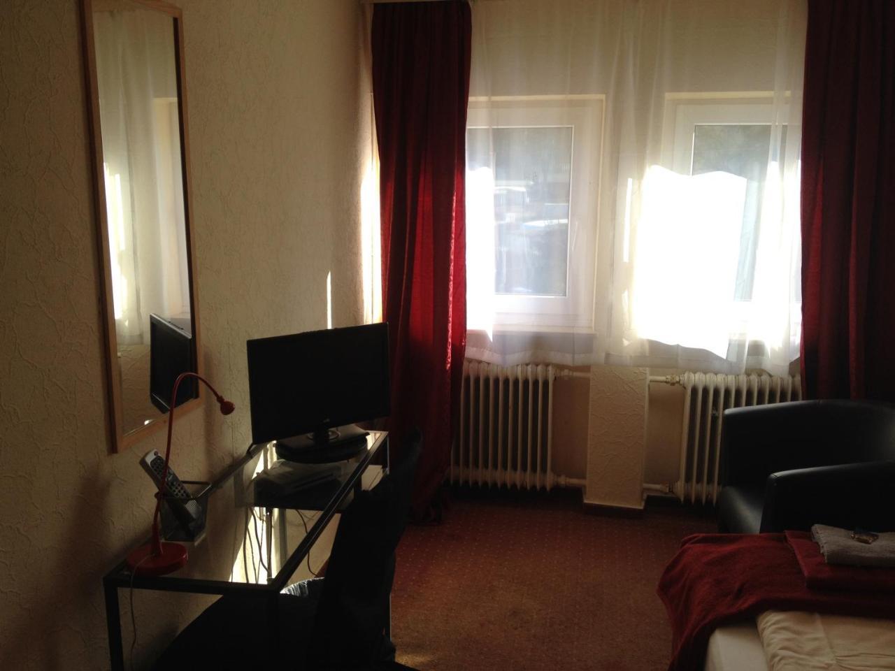 Hotel Saarland Lebach Экстерьер фото